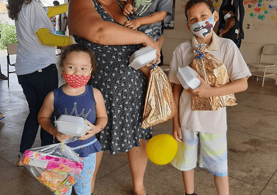 Amor que Age - Distribuição de doações